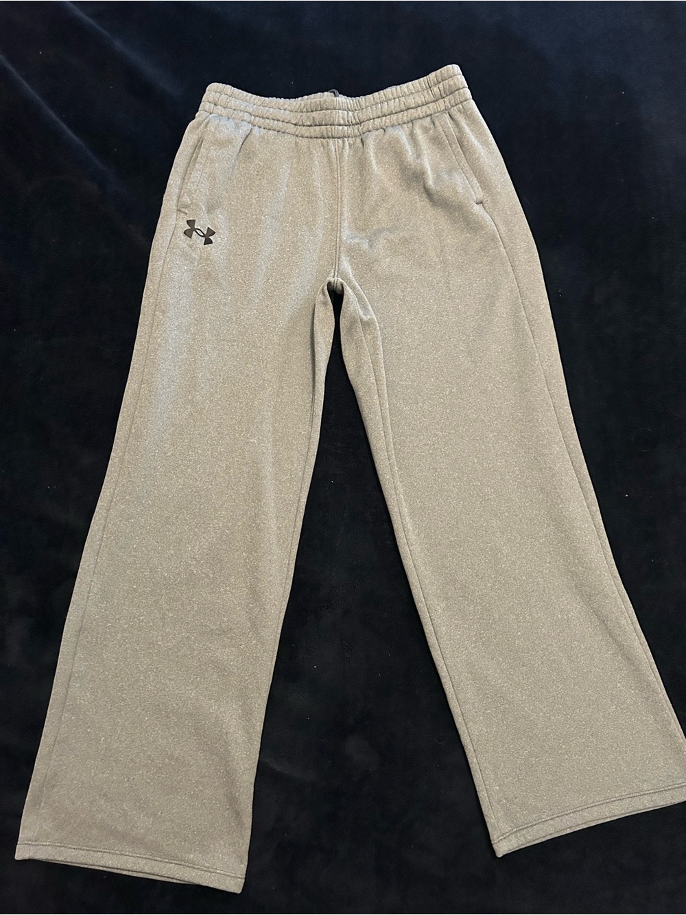 Under Armour track pants size M